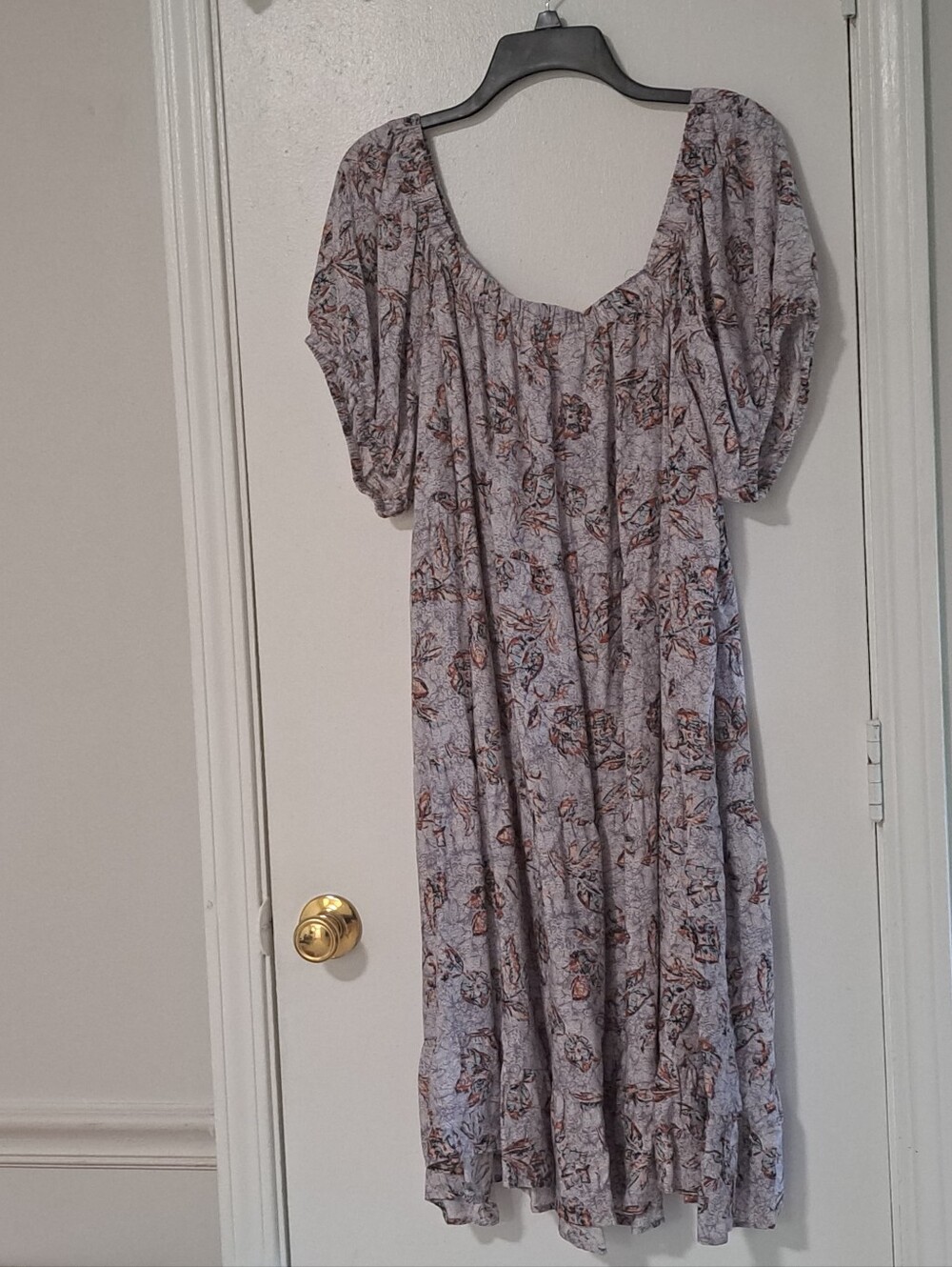 Maurices Light Gray Floral Midi Dress EUC